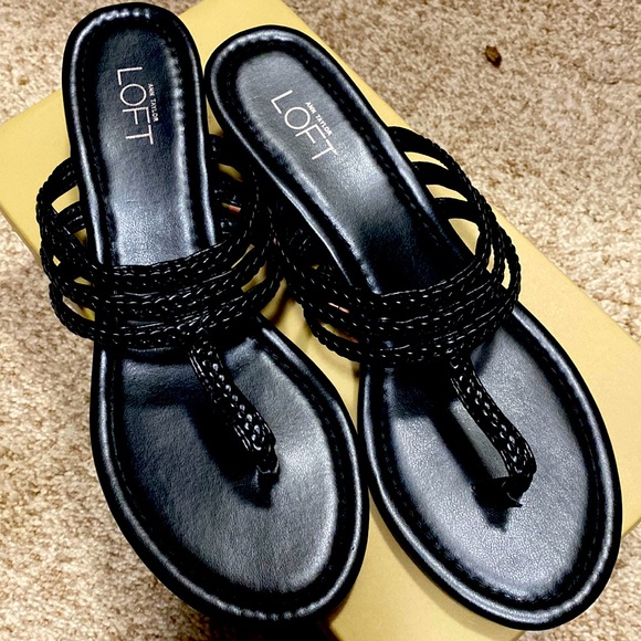 Ann Taylor Shoes - Gorgeous Black Sandals